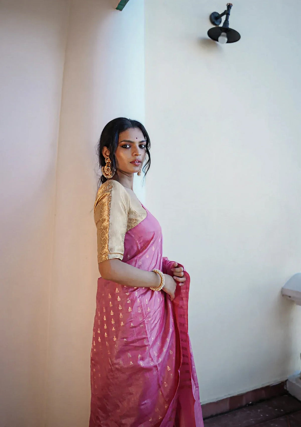 Charming Pink Jacquard Saree – Elegant Traditional Indian Wear for Women