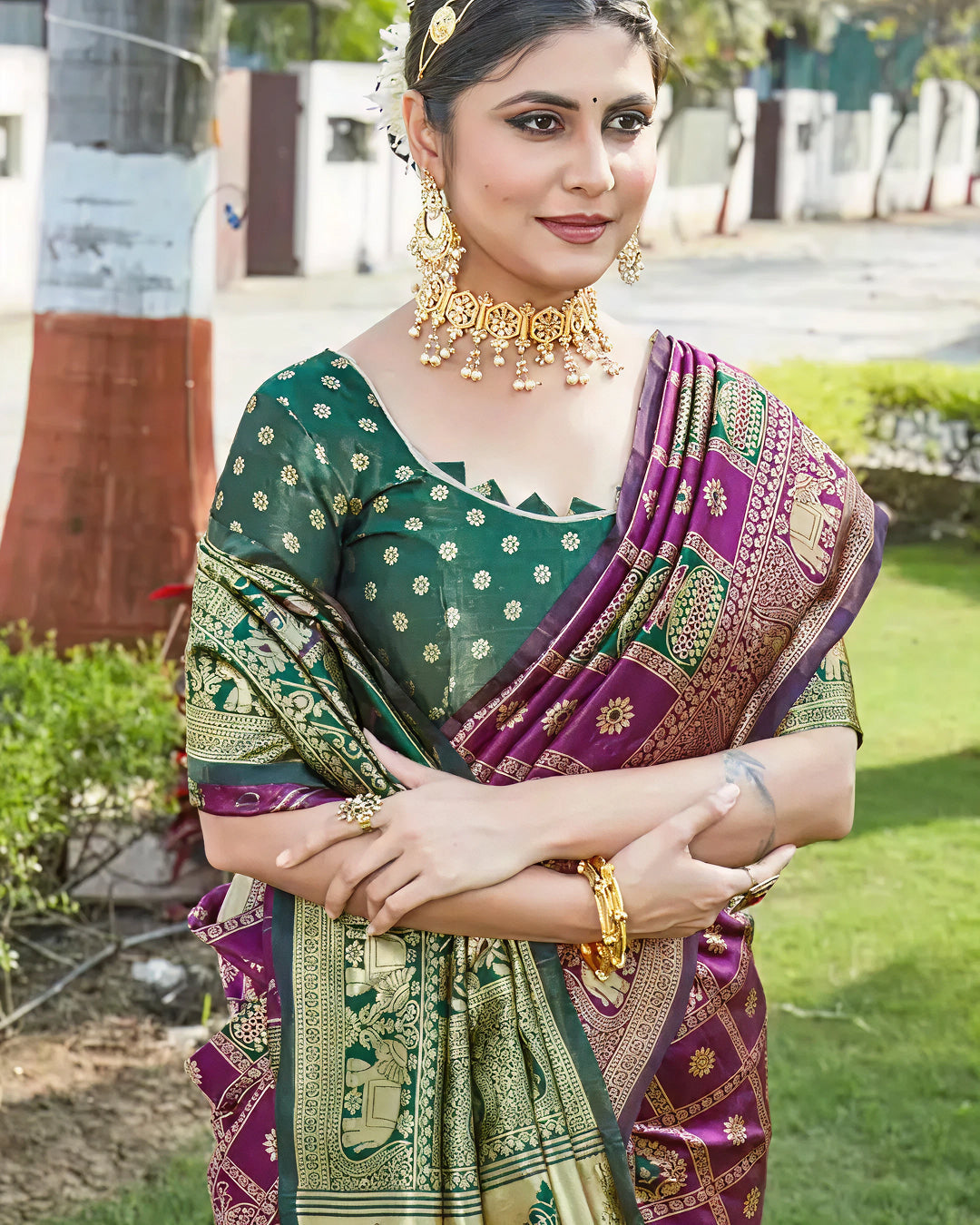 Graceful Purple Jacquard Saree