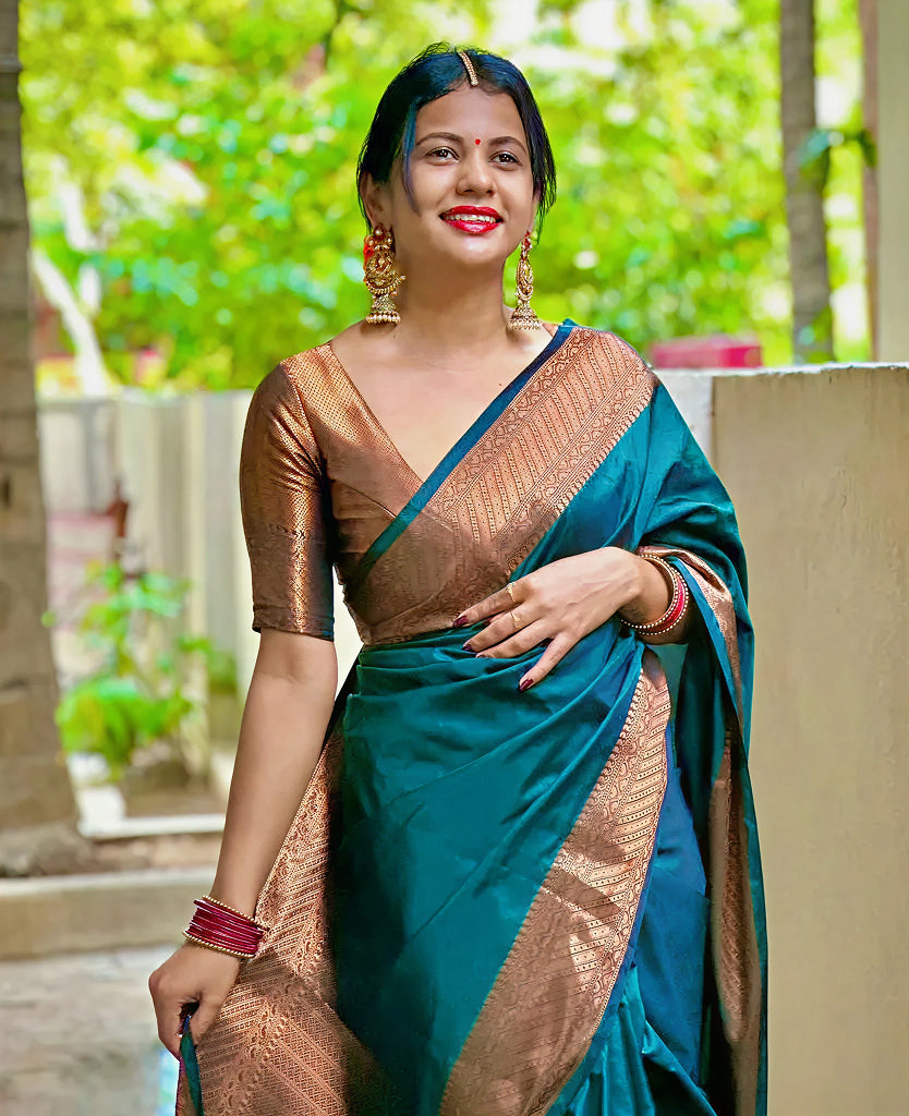 Dark Blue Jacquard Saree – Soft Elegant Weave for Festive & Celebration Wear