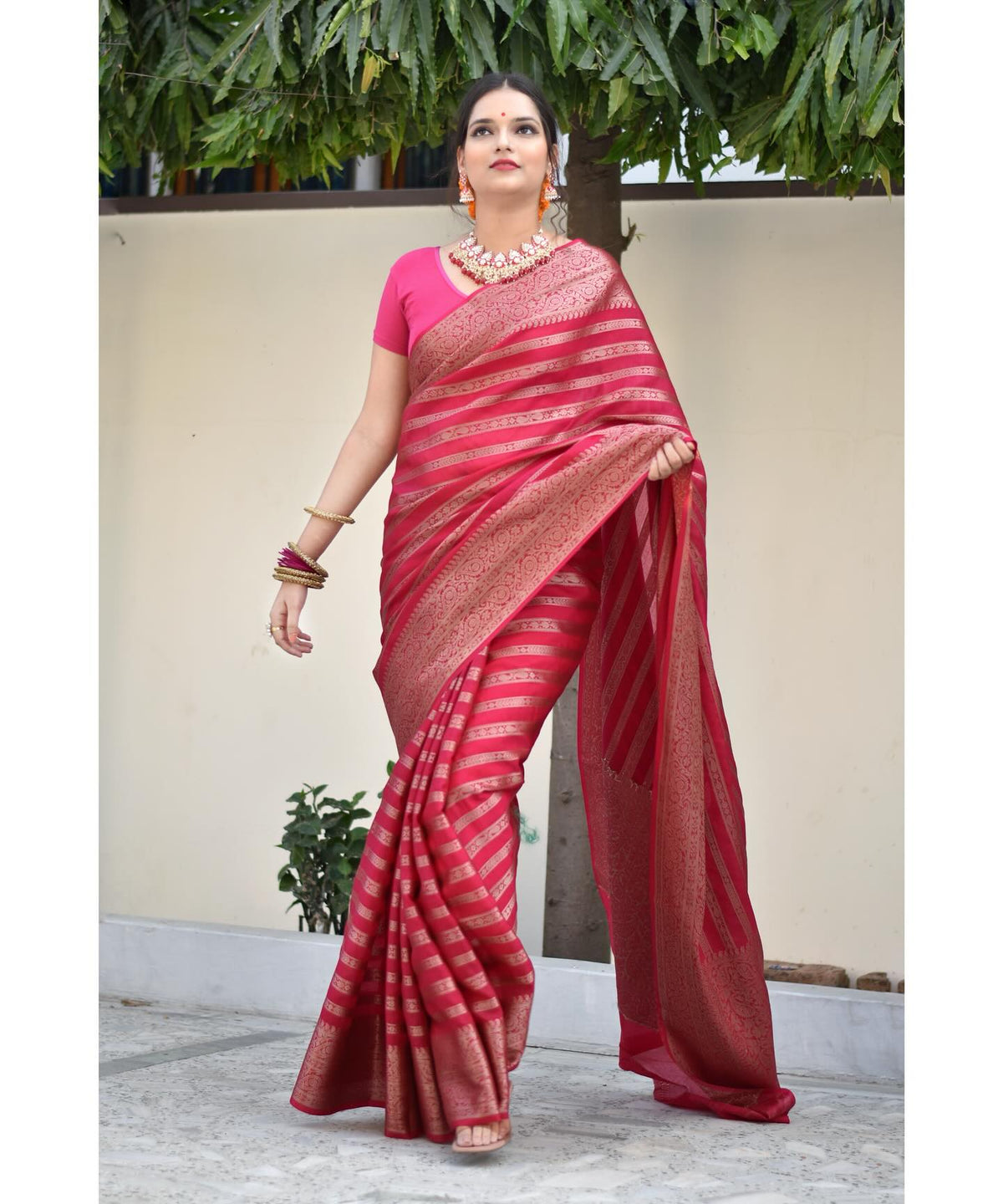 Light Pink Jacquard Saree for Women – Elegant Festive & Traditional Wear