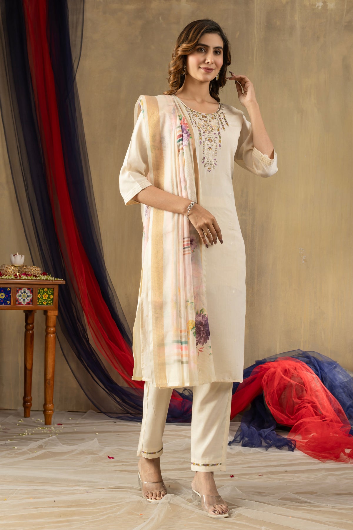 Off White Shimmer Gold Silk Embroidered Kurta Pant Set