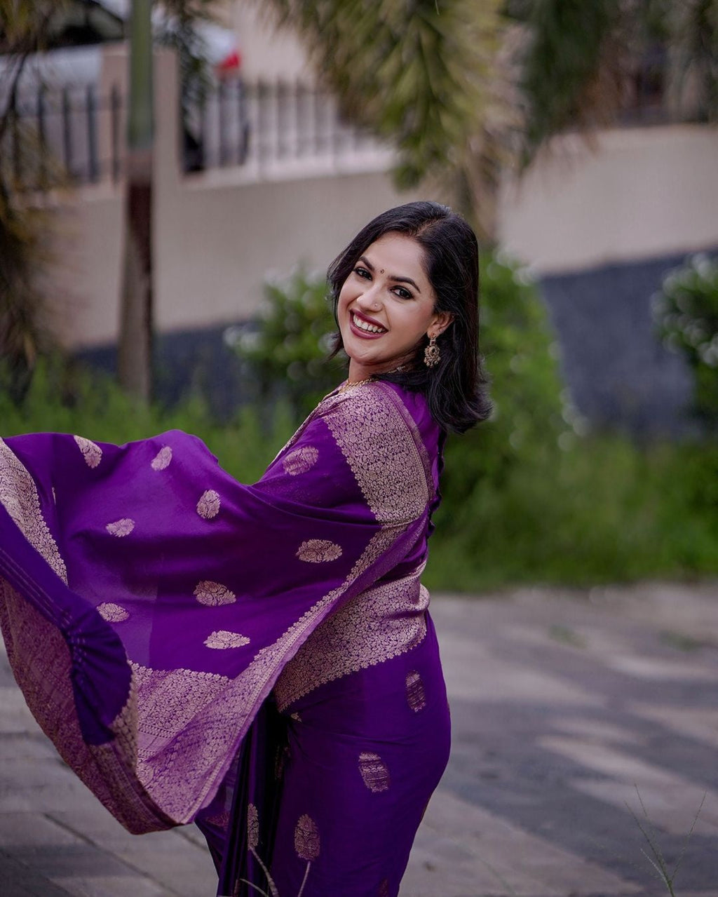 Elegant Dark Purple Jacquard Saree