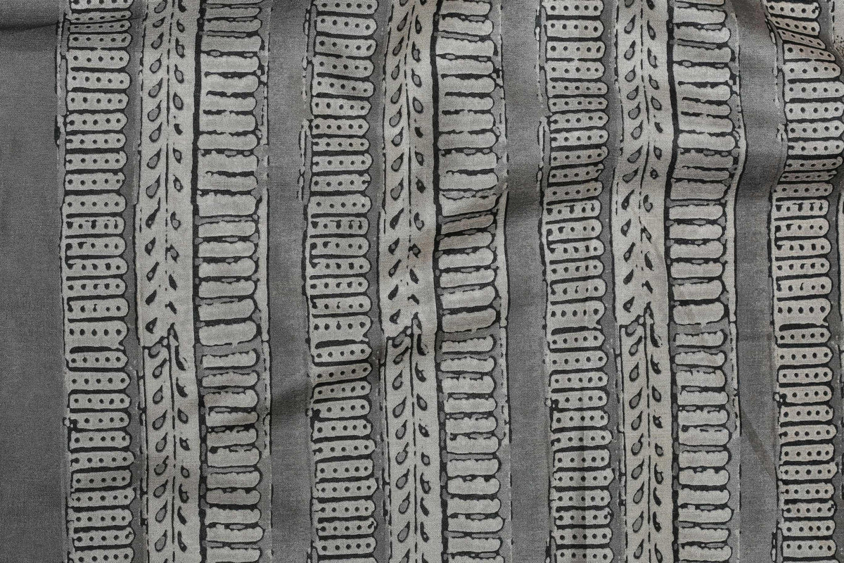 Breathtaking Gray Colored Cotton Linen Designer Printed Saree