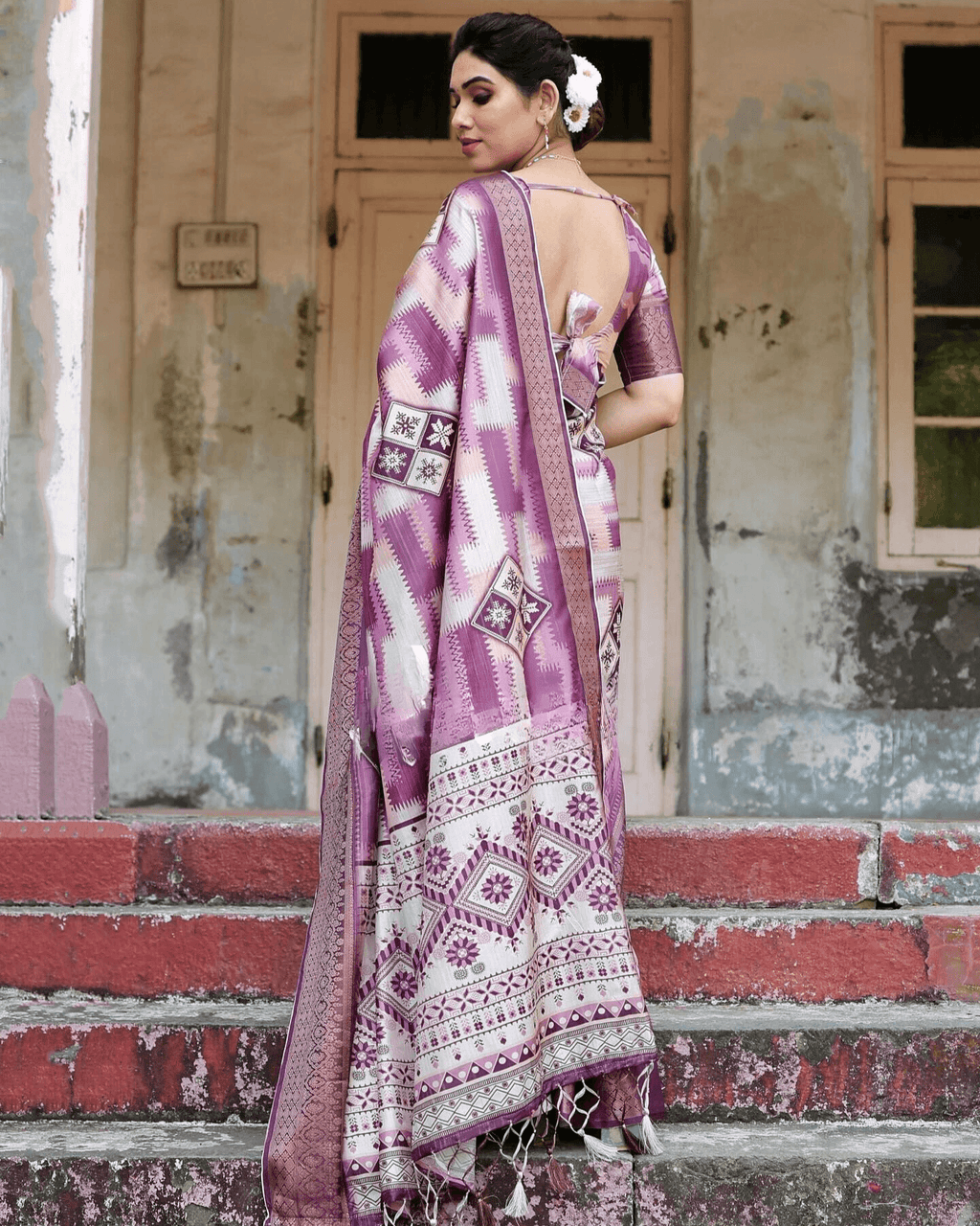 Mesmerising Light Pink Colored Jacquard Silk Saree